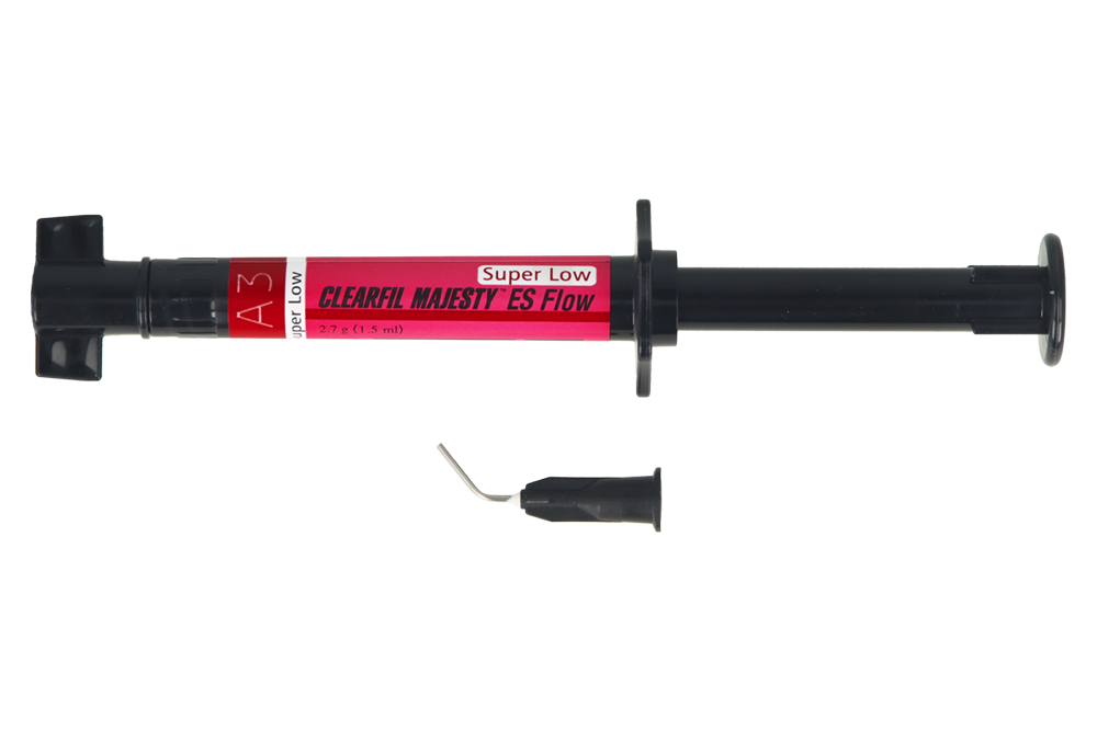 Clearfil Majesty ES Flow 2,7 г Курарай